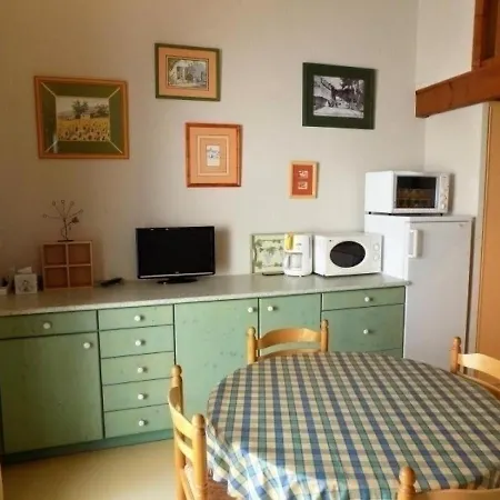 Appartement Saint-palais-sur-mer, 3 Pièces, 4 Personnes - Fr-1-305-1353